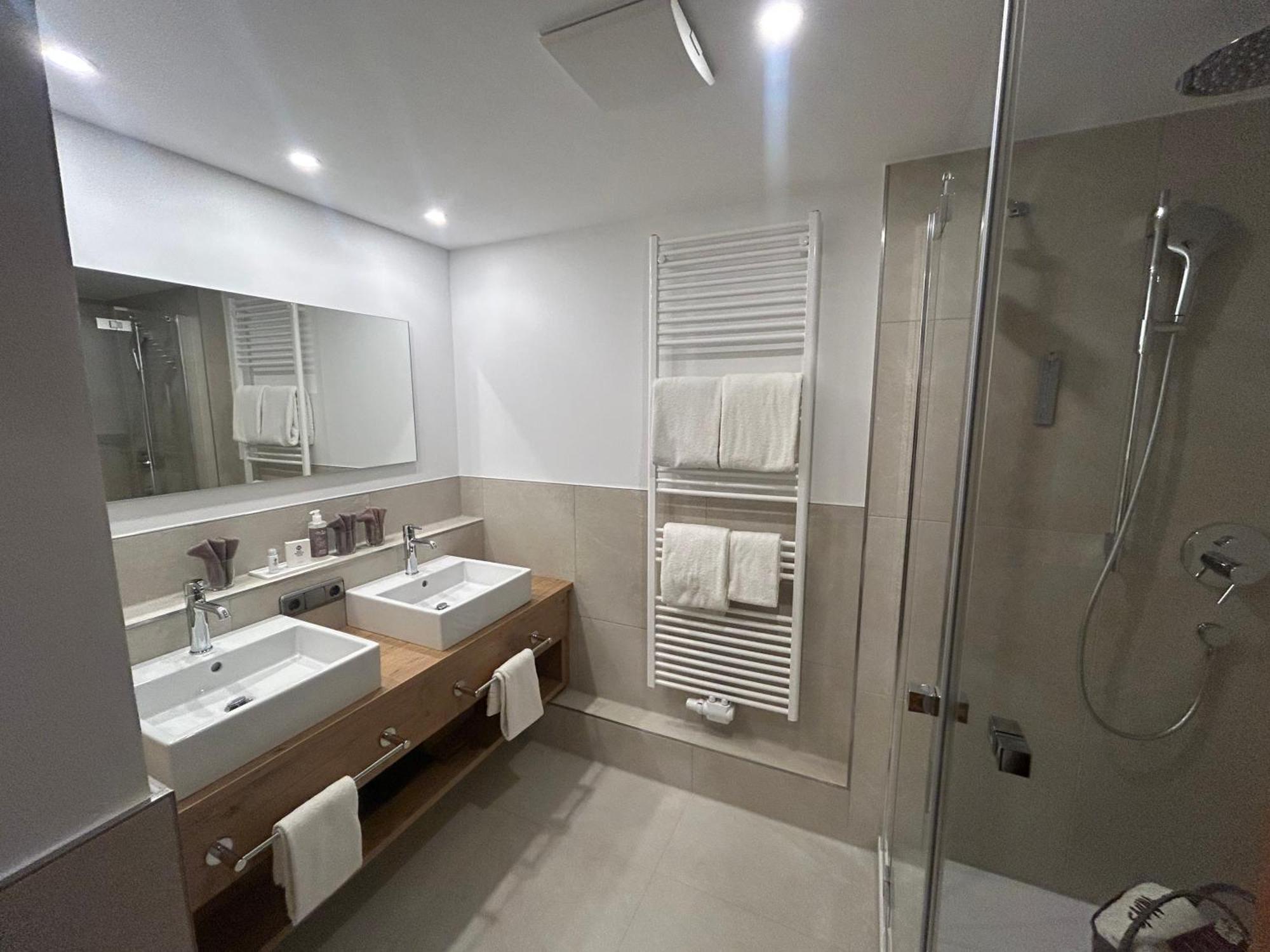 Best Western Plus Hotel Alpenhof オーベルストドルフ エクステリア 写真